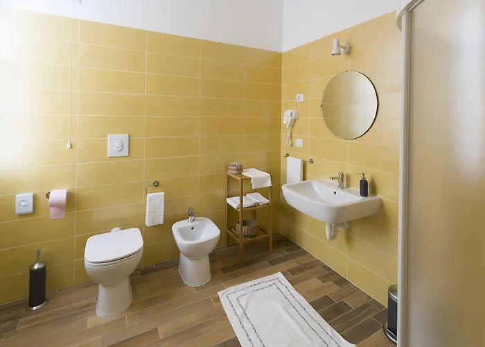 La Nostra Casa In Centro Maison d'hôtes Lecco